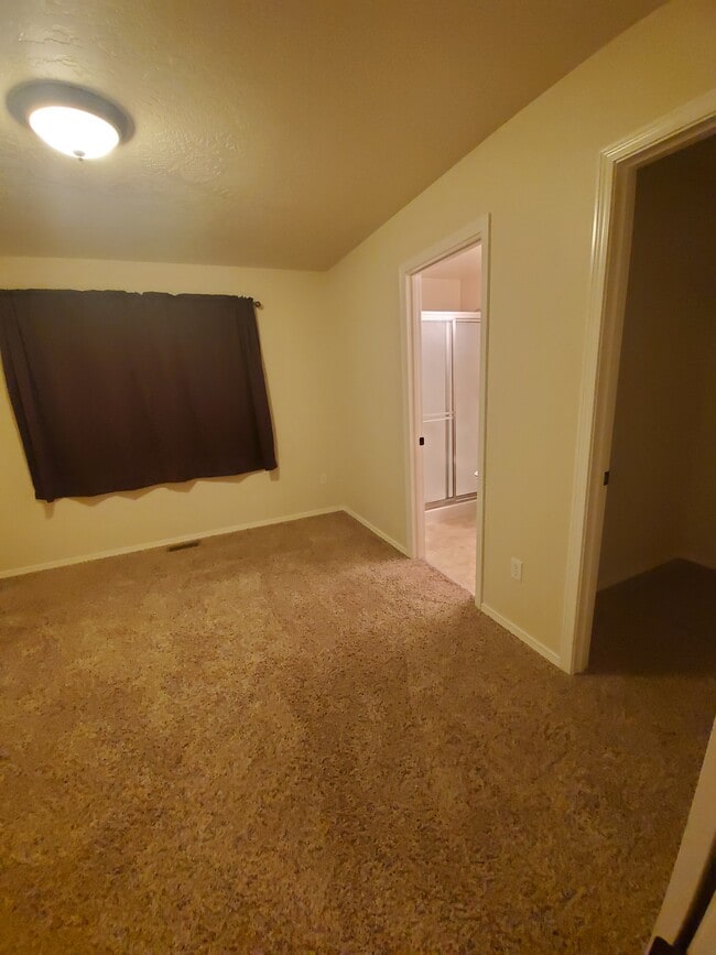 Dormitorio principal - 4418 E Vantage Ln