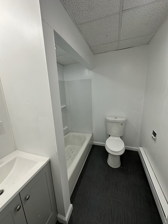 Building Photo - 1211 Pittston Ave