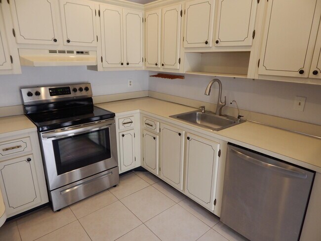Foto del edificio - 748 NW 29th Ave