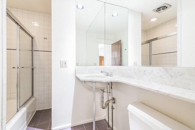 Foto del edificio - 1301 Washtenaw Ave