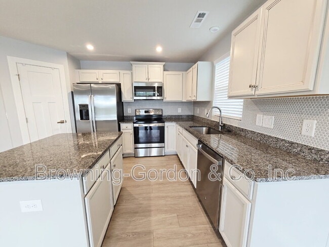 Foto del edificio - 2809 Thornton Grove Blvd