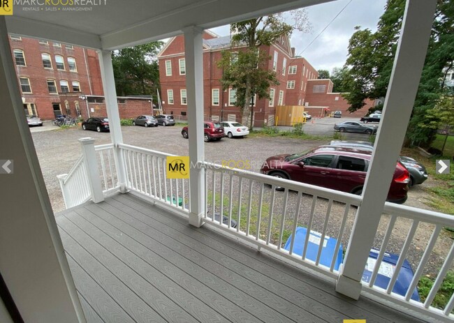 Foto del edificio - 379 Harvard St