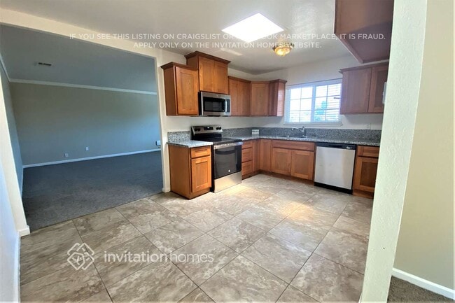 Building Photo - 2207 Santa Ana Dr