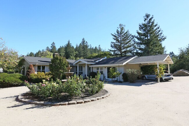 Foto del edificio - 14950 Chalk Hill Rd