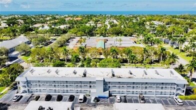 Building Photo - 72 7th St S