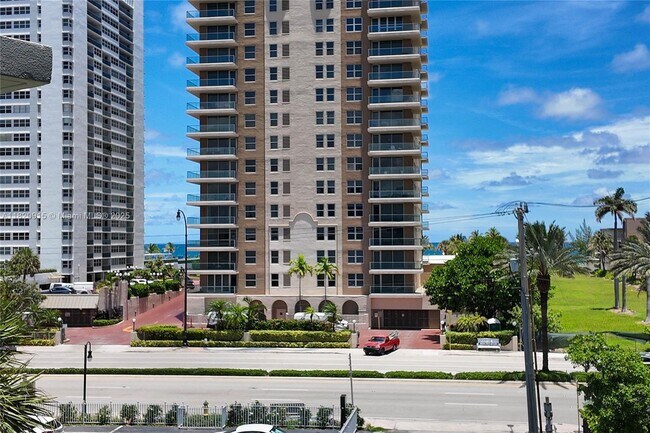 Foto del edificio - 1913 S Ocean Dr