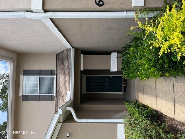 Foto del edificio - 6419 Shortleaf Pl