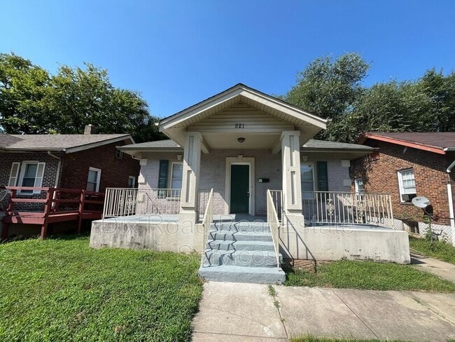 Photo - 821 Sixteenth Avenue House