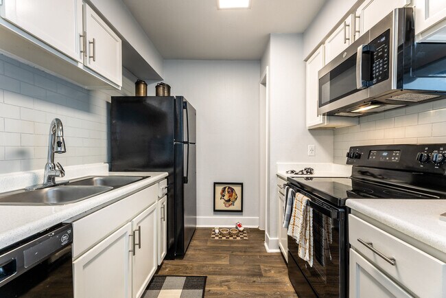 Building Photo - The Grove