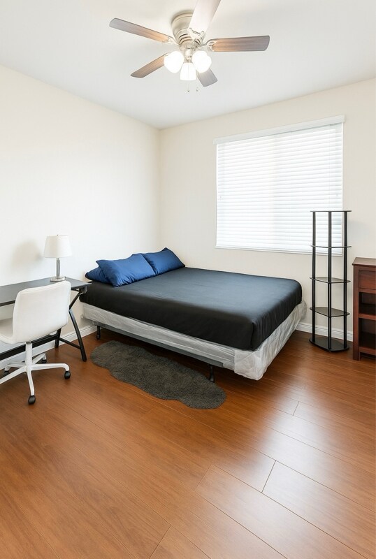 Foto principal - 13744 Dellbrook St