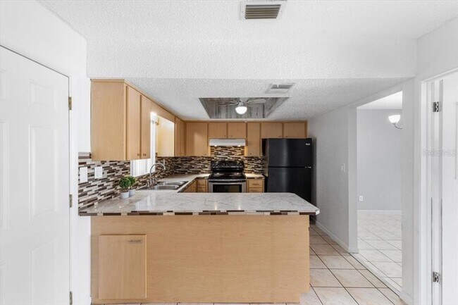 Foto del edificio - 5320 Buttonwood Dr