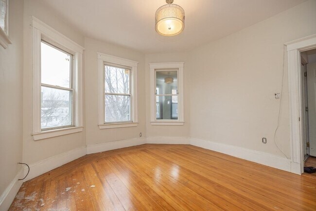 Foto del edificio - 341 Allston St