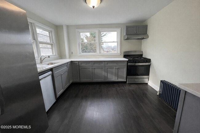 Building Photo - 23 Rector Pl