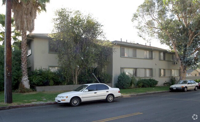 Foto del edificio - Vanowen Terrace