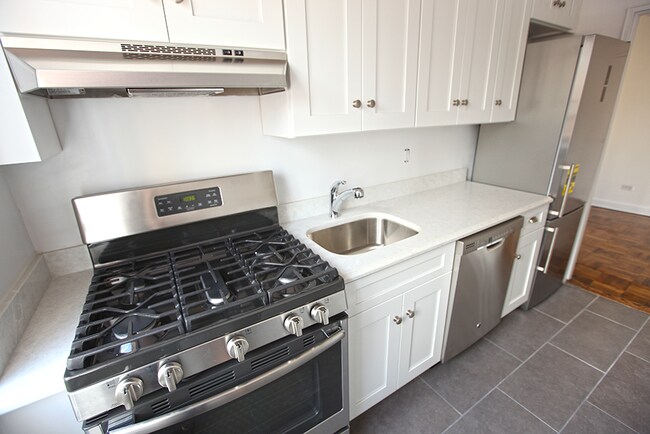 Building Photo - 510 East 85th Street