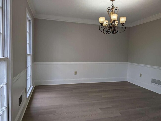 Foto del edificio - 443 Cricket Ridge Ct