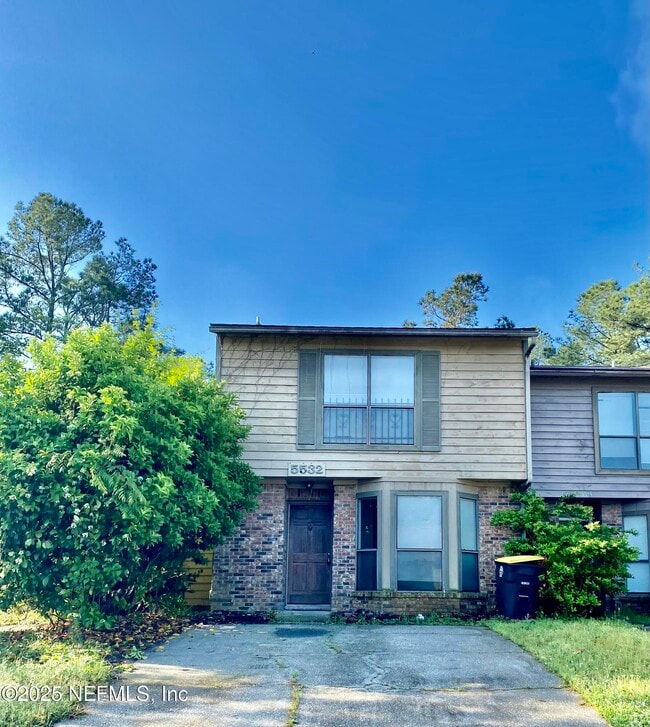 Building Photo - 5532 Bennington Dr