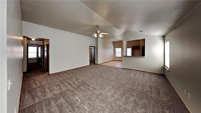 Foto del edificio - 1813 Wheatland Pl