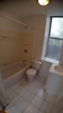 Foto del edificio - 1507 N Elston Ave