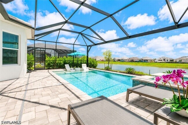Foto del edificio - 15710 Triesta Ln