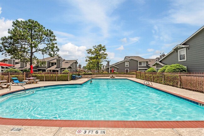Foto del edificio - 6315 Cattails Ln