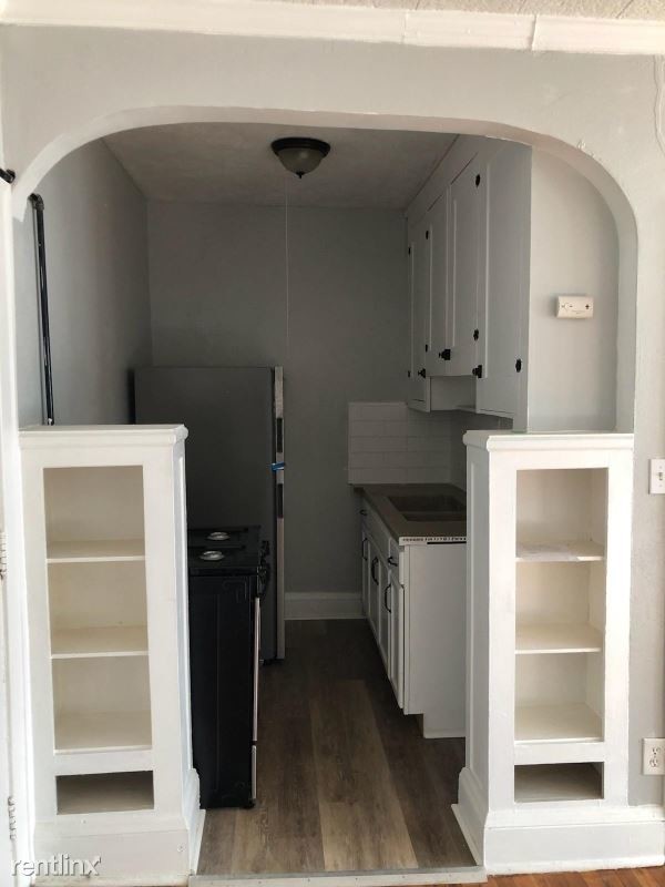 Primary Photo - Studio, 1 bath Apartment - 3635 Bosworth Rd