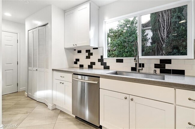 Foto del edificio - 4 br, 3 bath House - 156 S Edinburgh Ave