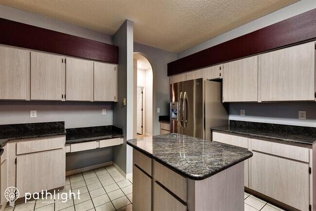 Building Photo - 13002 Whitnell Way