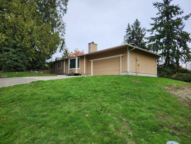 Foto del edificio - 3 br, 2 bath House - 2897 Fircrest Drive SE