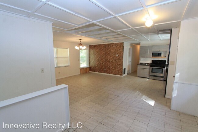 Foto del edificio - 3 br, 2 bath House - 516 W. Garrison Ave.