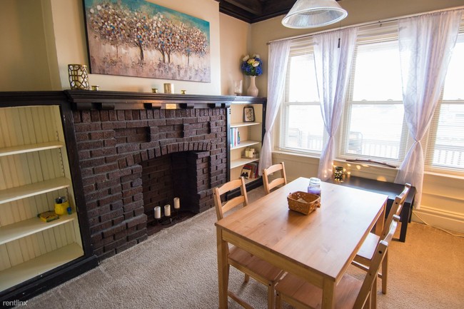 Foto del edificio - 5806 Ellsworth Ave