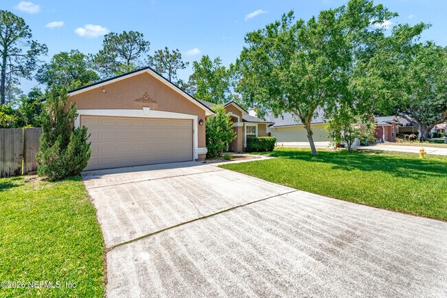 Foto del edificio - 12244 Lake Fern Dr