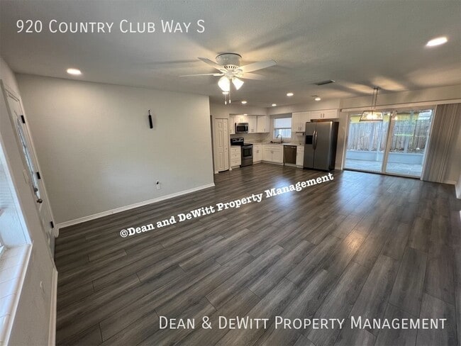 Foto del edificio - 920 Country Club Way S