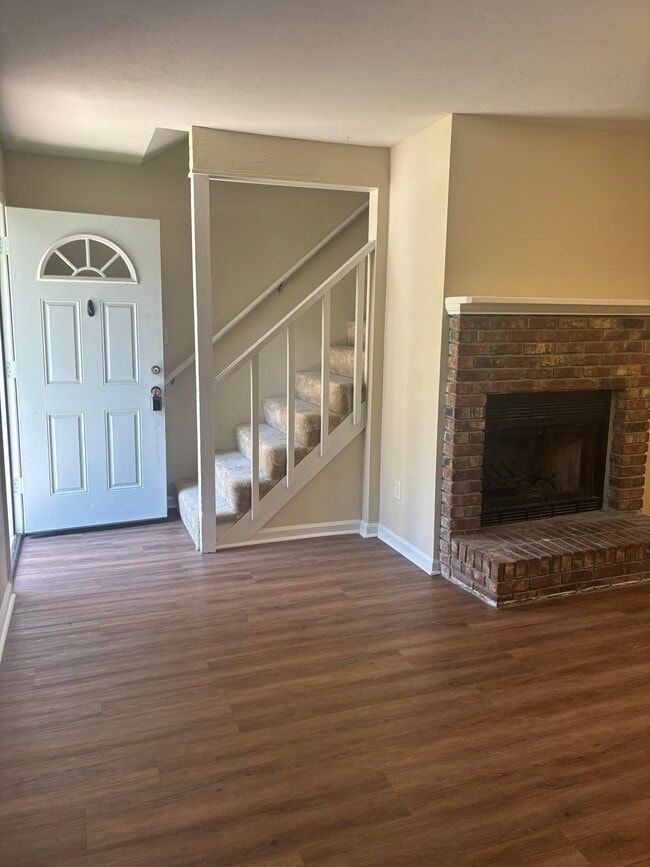 Building Photo - 2528 Prest Ct