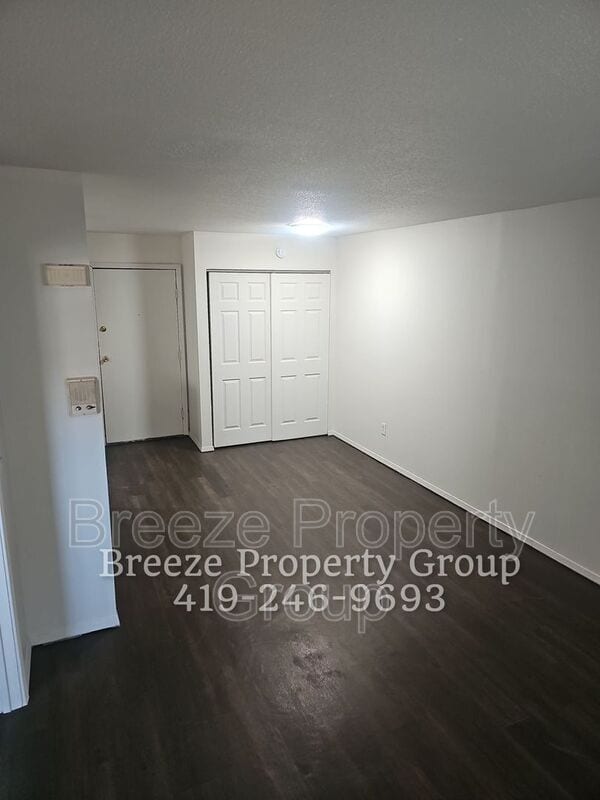 Foto del edificio - 4912 Douglas Rd