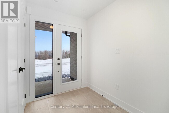 Building Photo - 117 Sladden Ct