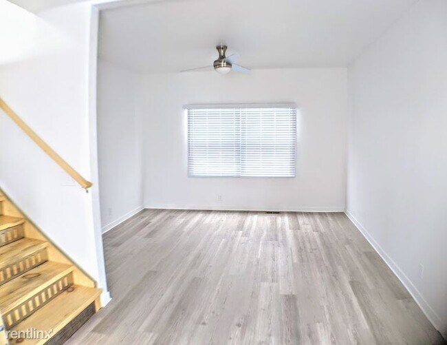 Foto del edificio - 2 br, 1.5 bath House - 743 Burke Ave NE Burke