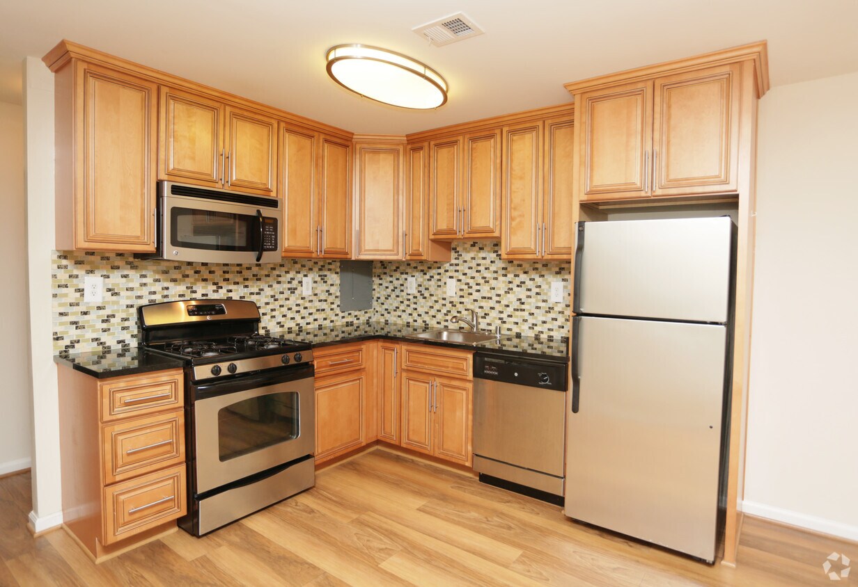 Potomac Ridge Apartments Apartments in Woodbridge, VA