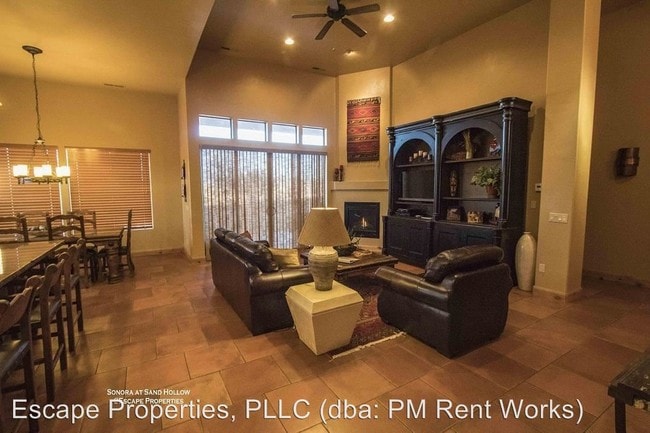 Building Photo - 4986 Boulder View Dr