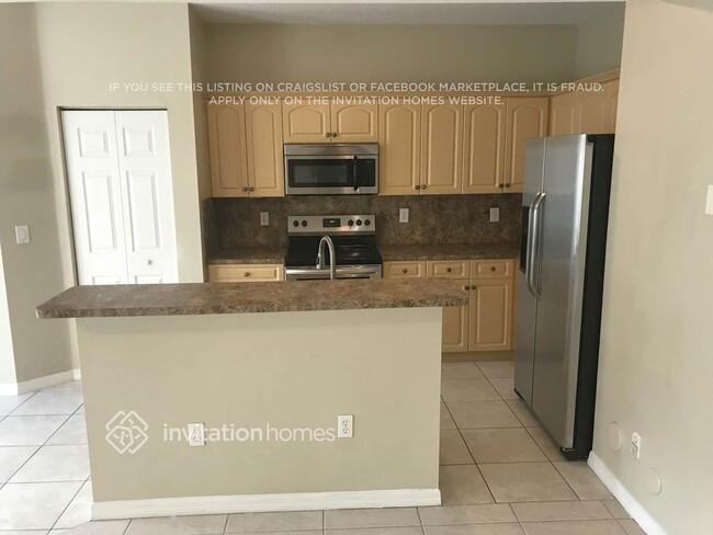 Building Photo - 13260 SW 52nd St
