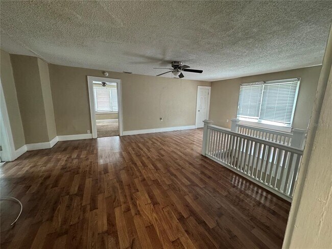 Foto del edificio - 648 Avenue B NW