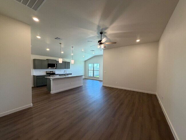 Foto del edificio - Beautiful New Build Home in Frenship ISD!