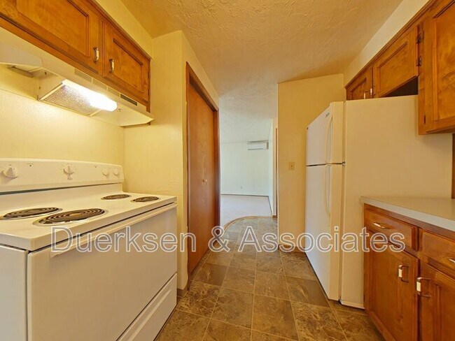 Building Photo - 4163 NW Walnut Pl