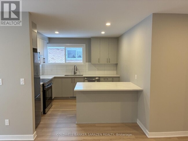 Photo du bâtiment - 1263 Highgate Rd