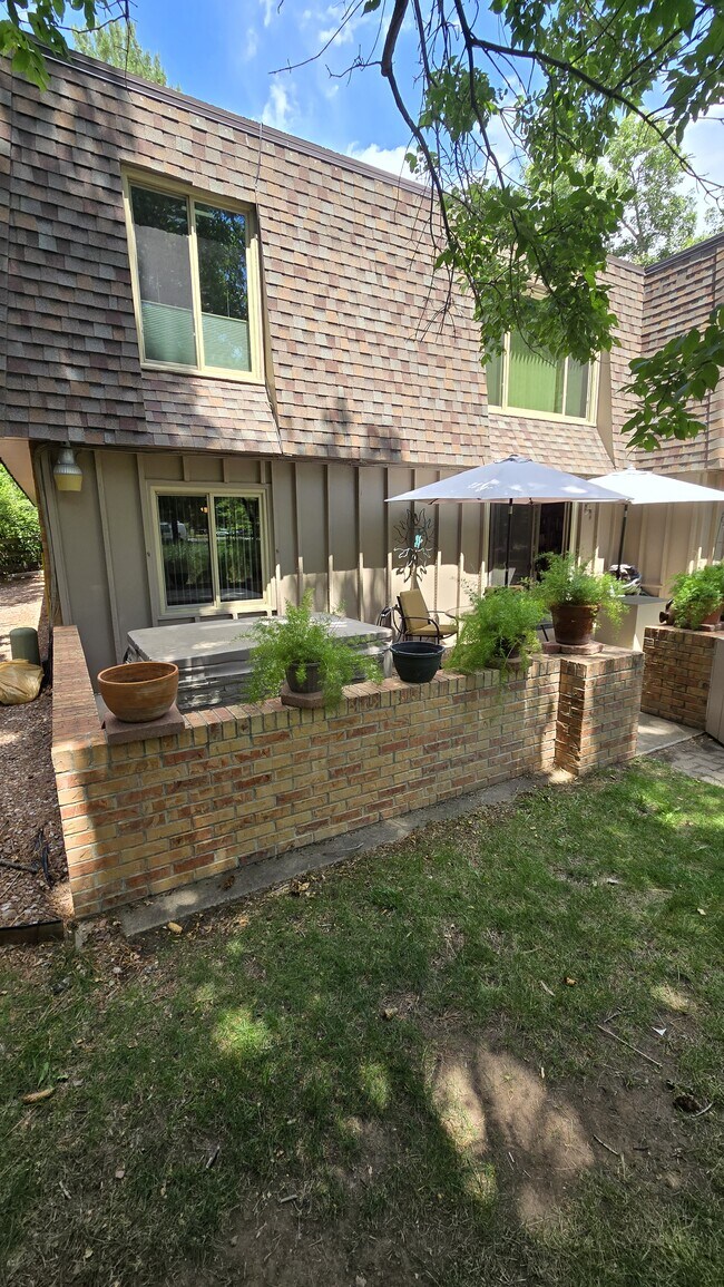 Back, Patio - 1807 Indian Meadows Ln