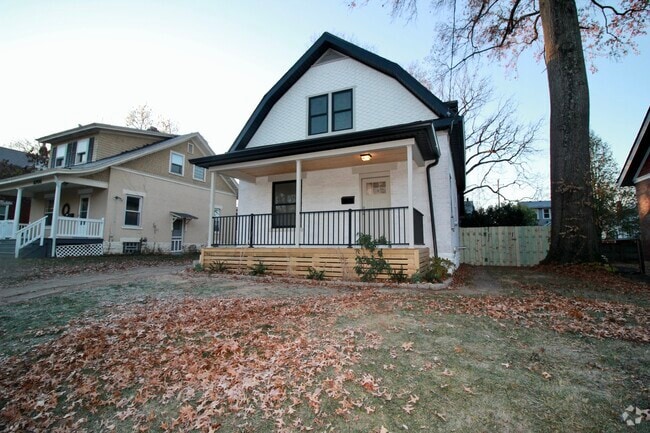 Building Photo - 6701 Buckingham Plz