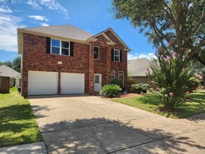 Building Photo - 7206 Bethany Bay Dr