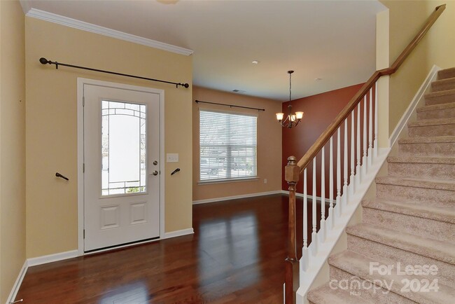 Building Photo - 10703 Sapphire Trail