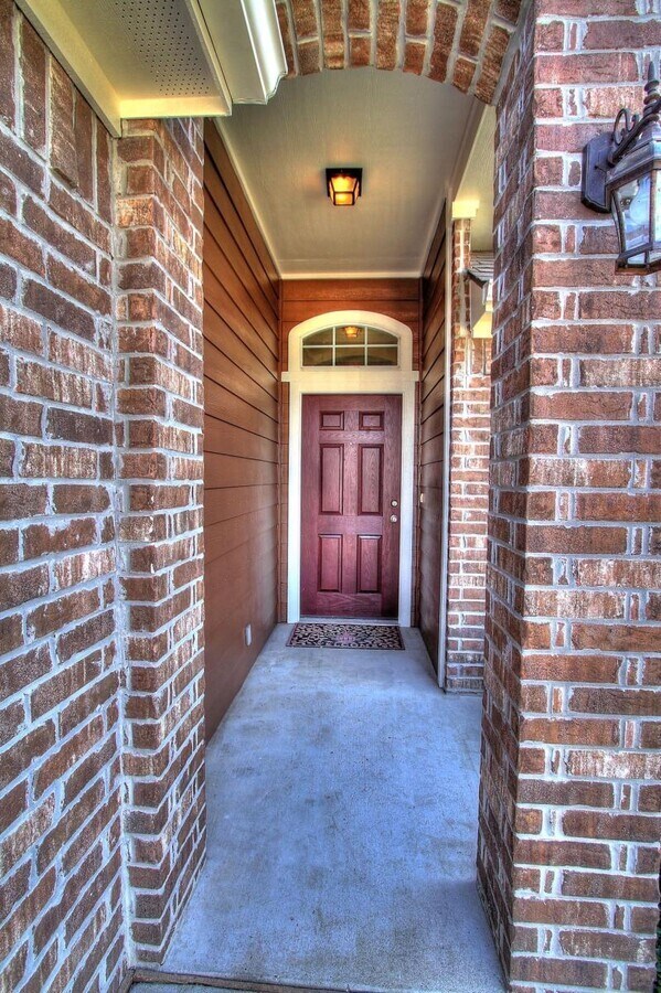 Foto del edificio - 102 Briarwood Dr