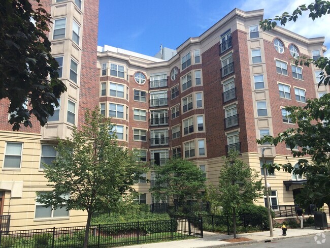 Building Photo - Landmark Square Apartments
